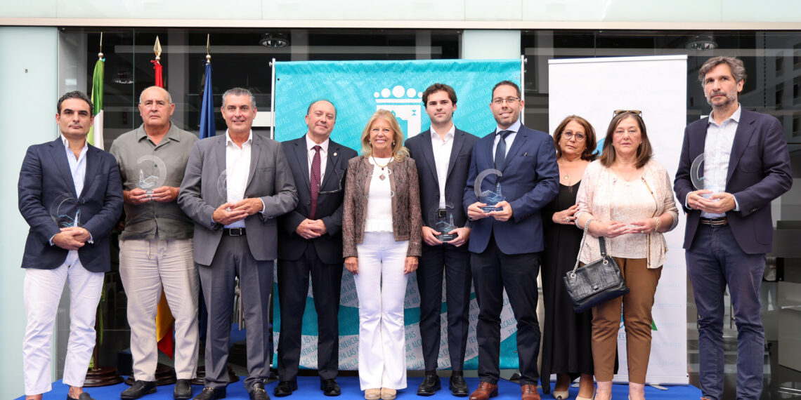 Muñoz destaca en el marco de los Premios al Comercio 2026 la contribución de los negocios locales al crecimiento de Las Chapas