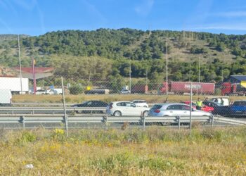 Siete coches y un camión afectados por una colisión múltiple en la A-7 a la salida de Benalmádena