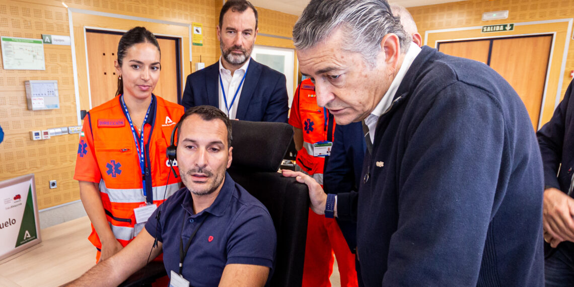Sanidad reconoce la labor de los profesionales de Urgencias y Emergencias sanitarias en Andalucía