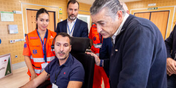 Sanidad reconoce la labor de los profesionales de Urgencias y Emergencias sanitarias en Andalucía