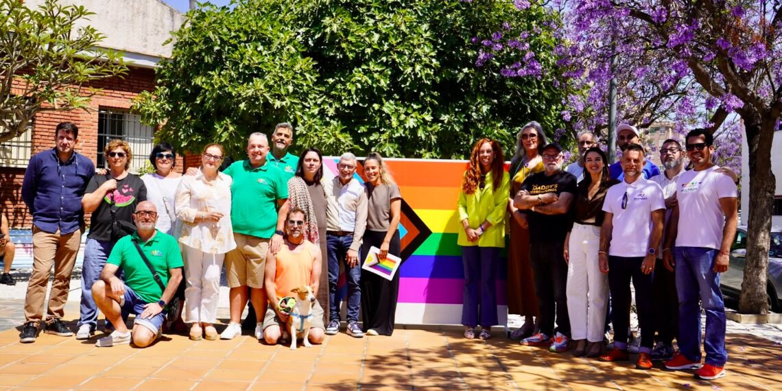 Torremolinos reivindica la necesidad de seguir luchando contra la LGTBIfobia