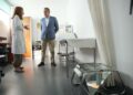 Sanidad implanta la derivación desde Atención Primaria a Fisioterapia en toda Andalucía