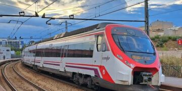 El PP de Málaga acusa a Sánchez de “castigar” a la provincia tras anunciar un tren de 5.200 millones para Cataluña