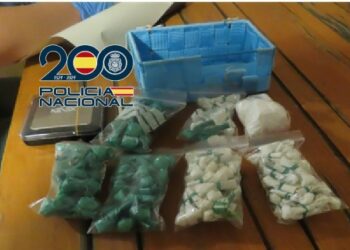 Detenida una pareja al frente de un punto de venta de cocaína en Estepona