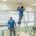 Estepona ejecutará la segunda fase del plan de climatización con la instalación de medio centenar de equipos en los centros educativos públicos