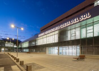 El Hospital Universitario Costa del Sol recibe la distinción europea de plata en formación en cáncer