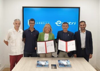 Marbella da un paso decisivo para convertirse en una de las sedes del prestigioso circuito internacional de triatlón T100