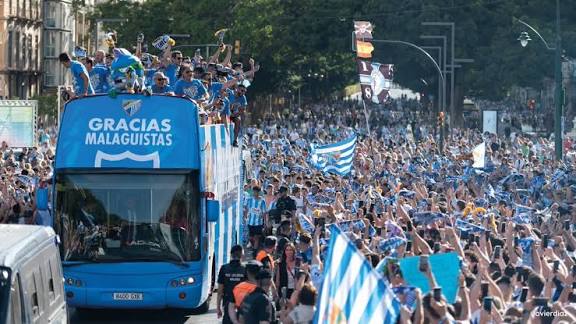 Málaga CF celebra su desfile de campeones este lunes por las calles de la ciudad