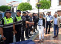 Inaugurada la Feria de Día con un homenaje a la Peña Los Mentirosos y la apertura de más de una veintena de barras instaladas en el Paseo de la Alameda y la avenida del Mar