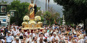 Marbella vive con intensidad el día grande de la feria con los tradicionales actos en honor al Santo Patrón San Bernabé