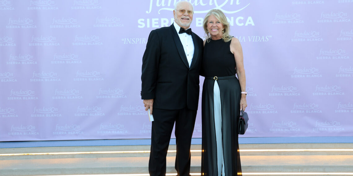 Muñoz subraya que la III Gala de la Fundación Sierra Blanca “refleja la generosidad y la solidaridad que caracterizan a Marbella»