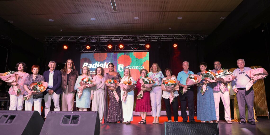 Marbella reúne a 1.300 mayores en la Gala de Verano, antesala de la Feria de San Bernabé que arranca el próximo lunes