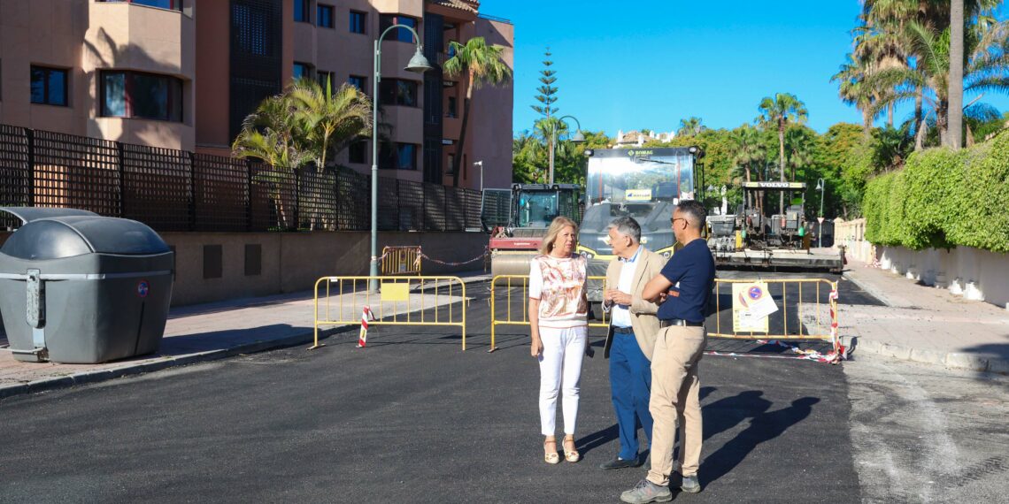 Las obras de mejora de movilidad en el entorno de la calle Edgar Neville de San Pedro Alcántara finalizarán la próxima semana