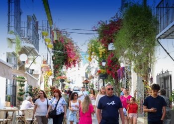 Marbella alcanza un récord histórico de viajeros en un mes de abril y consolida su fortaleza turística con más ocupación hotelera y mayor rentabilidad