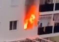 Incendio a primera hora en Nueva Andalucía: vivienda calcinada y dos personas atendidas