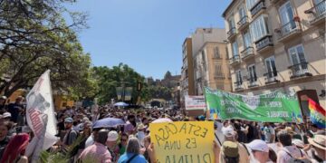 Málaga sale a la calle por la situación de la vivienda: «Ni alquileres por las nubes, ni salarios por los suelos»