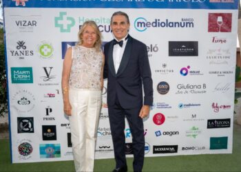 La alcaldesa de Marbella destaca la “gran labor” de la Fundación Cesare Scariolo durante la cena benéfica destinada a recaudar fondos para la creación de un área lúdica para jóvenes pacientes oncológicos