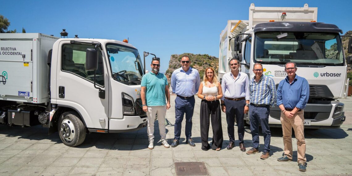 Mancomunidad y Urbaser presentan nuevos vehículos para recogida selectiva en Marbella y Casares