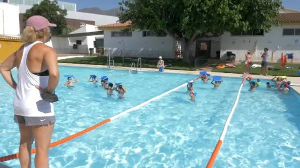 El Ayuntamiento de Estepona abrirá este sábado la piscina municipal del polideportivo Santo Tomás de Aquino