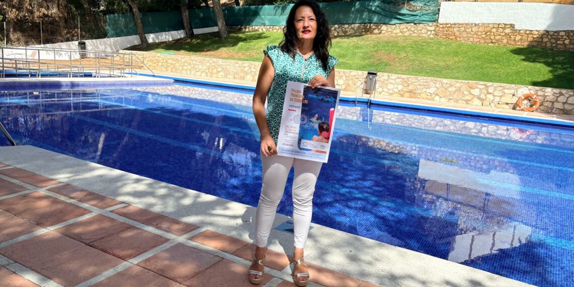 Mijas abre la piscina municipal al aire libre de Osunillas con clases de natación y autobuses gratuitos