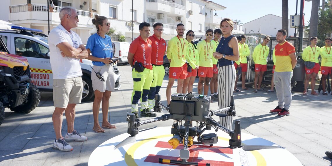 Mijas activa su dispositivo de salvamento de playas a tiempo completo con 62 socorristas, el mejor dotado de Andalucía en personal