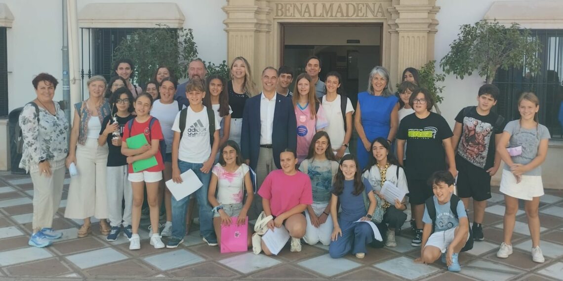 Benalmádena constituye el Consejo Local de Infancia y Adolescencia en el primer Pleno Infantil de su historia