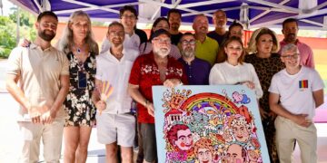 Comienzan los actos centrales del Pride 2026 de Torremolinos con el despliegue de la bandera arcoíris