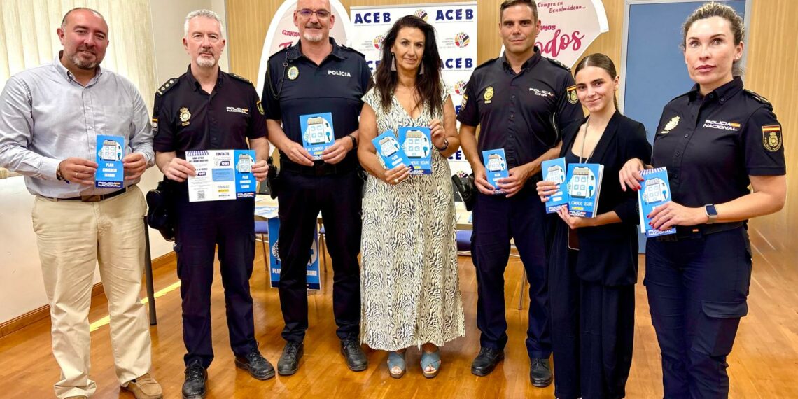 Policía Nacional y ACEB-ACCAB refuerzan la seguridad del comercio local con la presentación del Plan Comercio Seguro