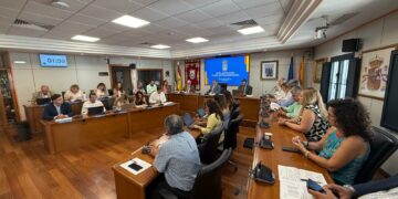 Benalmádena aprueba definitivamente un suplemento de crédito de 15,8 millones para inversiones, servicios y ayudas municipales