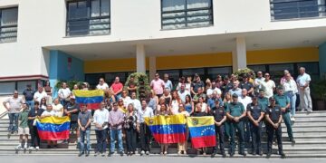 El Ayuntamiento de Torremolinos está elaborando una guía con las vías oficiales para canalizar la ayuda a Venezuela