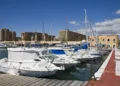 Fallece un hombre de 30 años al chocar una moto acuática y un barco en Fuengirola