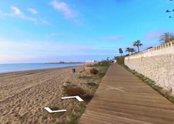 Hallan el cuerpo sin vida de un hombre en la playa de Calahonda
