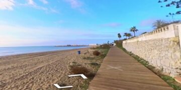 Hallan el cuerpo sin vida de un hombre en la playa de Calahonda