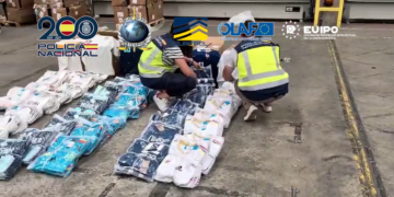 Intervenidas más de 16 toneladas de equipaciones de fútbol falsificadas que iban a distribuirse durante el Mundial de Fútbol 2026