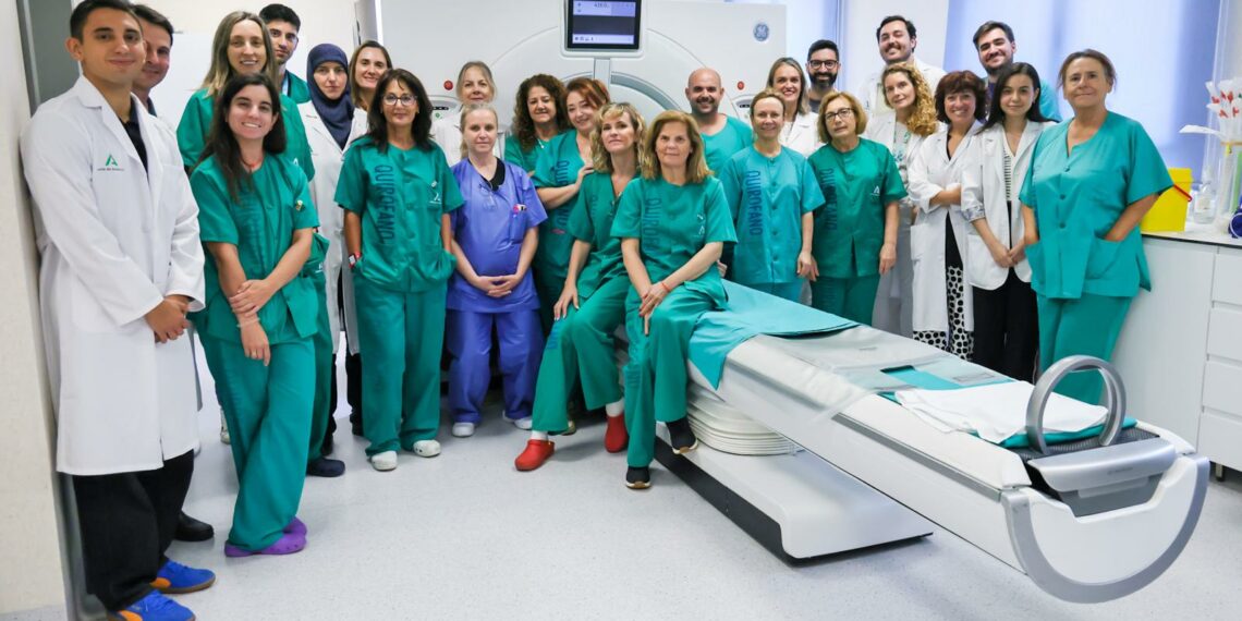 El Hospital Regional de Málaga impulsa la salud digital entre pacientes, familias y profesionales