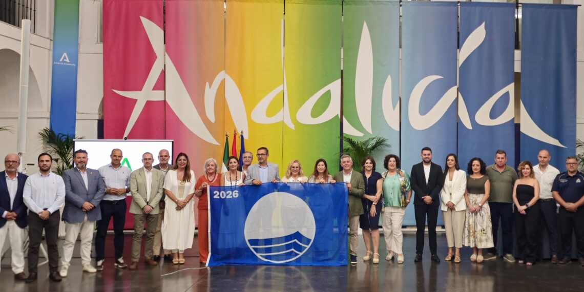 Las Banderas Azules, garantía de calidad que refuerza la imagen de excelencia de la Costa del Sol