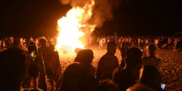 Torremolinos celebra la festividad de San Juan con moragas y música