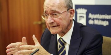 De la Torre mantiene abierta la puerta a la reelección: “Si consigo cambiar la agenda para hacer más deporte, ahí estaré”