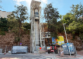 Avanzan las obras de renovación del ascensor panorámico de Santo Domingo y amplía el plazo para culminar la actuación