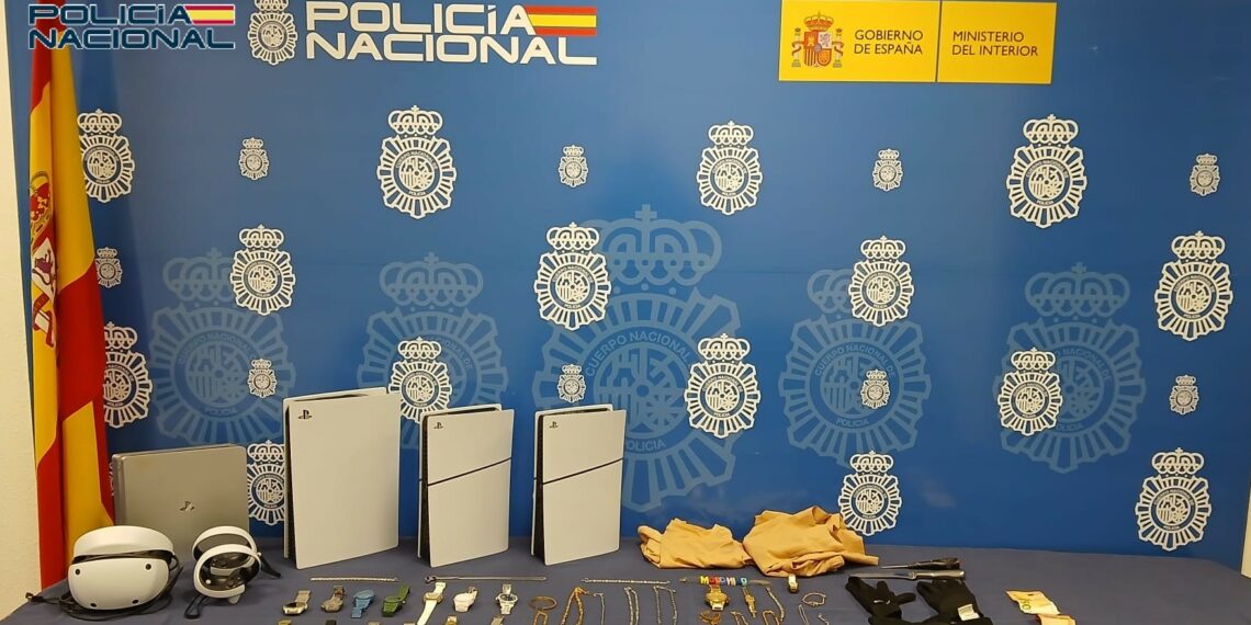 Desarticulado un grupo criminal dedicado a los robos con fuerza en viviendas en Málaga