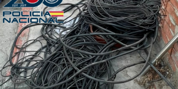 Detenidos cuatro hombres por más de una treintena de robos de cableado de cobre en Málaga