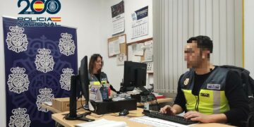 Resueltas seis estafas a personas mayores en cajeros automáticos de Málaga