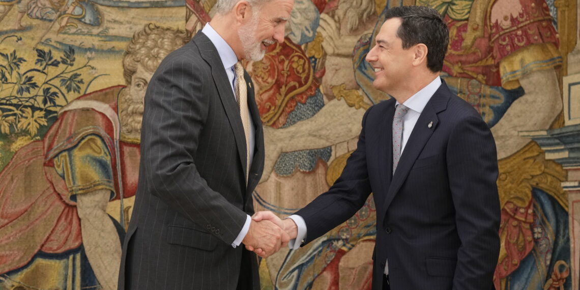 Moreno, recibido en Zarzuela por Felipe VI: «Hemos hablado sobre el presente y el futuro de Andalucía»