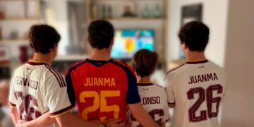 La felicitación de Juanma Moreno a España tras hacerse campeones: «¡Qué ejemplo y orgullo!»