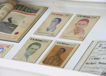 El Archivo Municipal expone una selección documental y gráfica sobre la historia del fútbol en Málaga