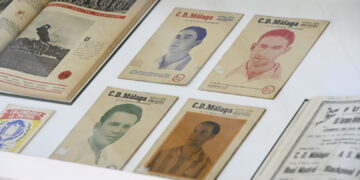 El Archivo Municipal expone una selección documental y gráfica sobre la historia del fútbol en Málaga