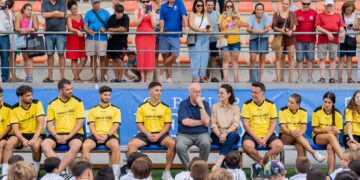 Vicente del Bosque visita su campus de verano que se celebra por decimotercer año en Estepona