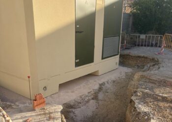 Las nuevas instalaciones eléctricas de Las Cañadas mejorarán el suministro a más  de 2.000 vecinos desde el mes próximo