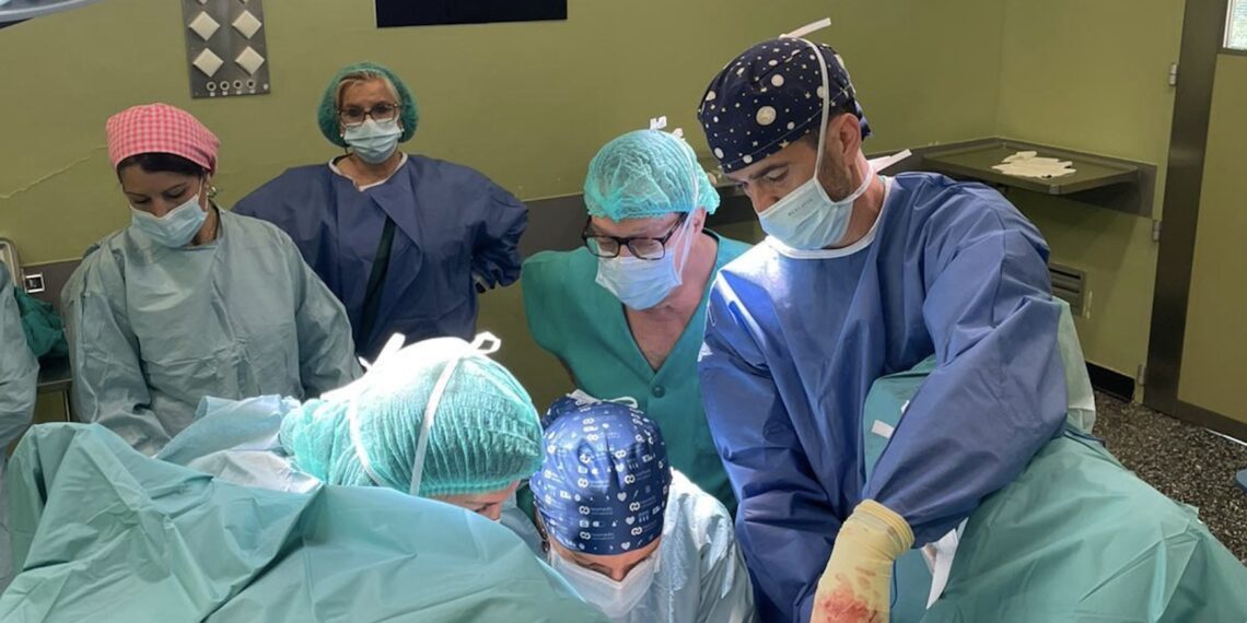 El Hospital Regional incorpora una técnica para preservar el útero en mujeres con prolapso