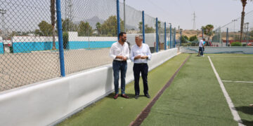 Instalado un nuevo sistema de protección perimetral en el campo de fútbol 7 del anexo Juan José Almagro de San Pedro Alcántara